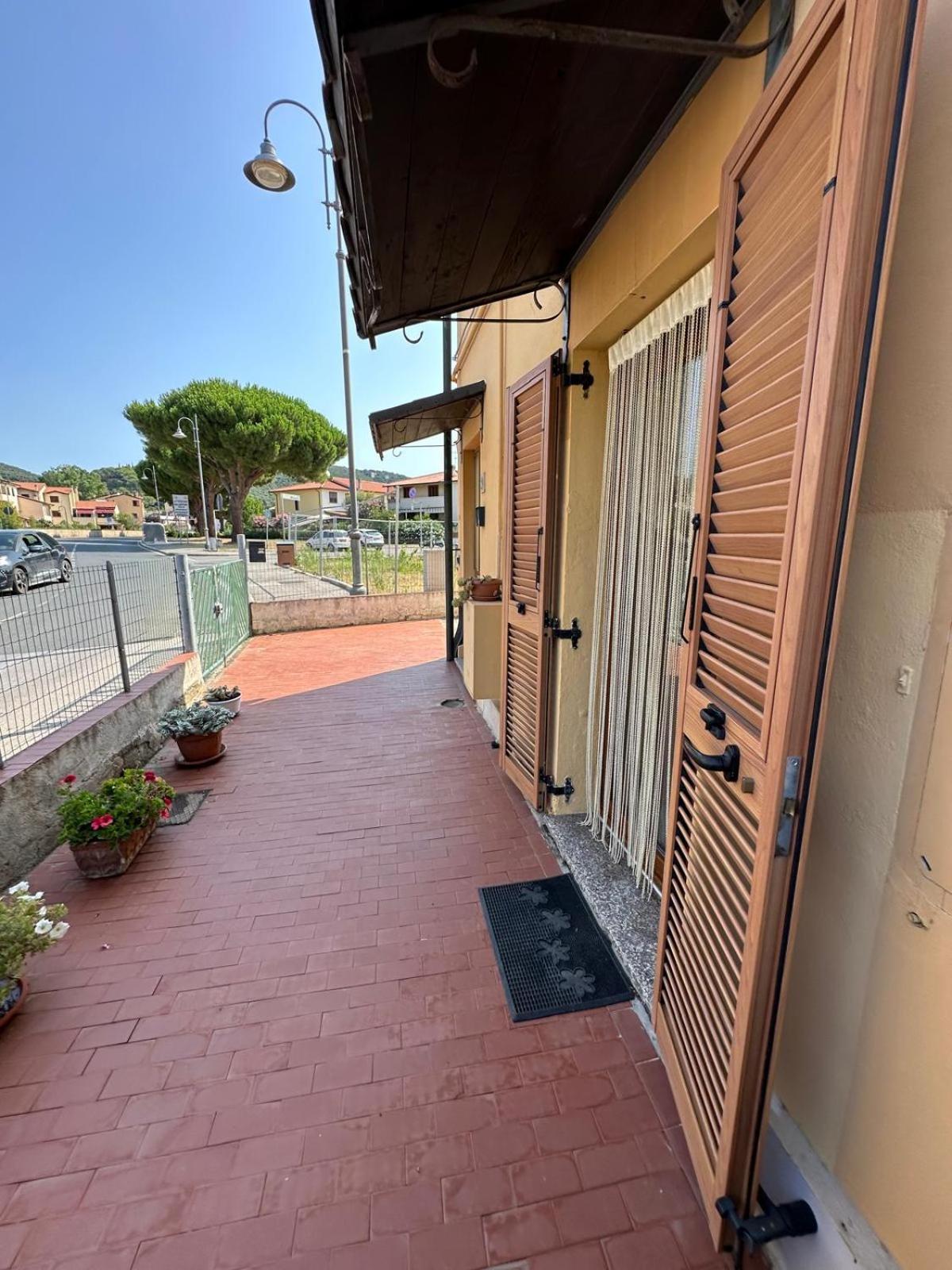 La Casa Di Nonna Ottorina Apartment Venturina Terme Bagian luar foto